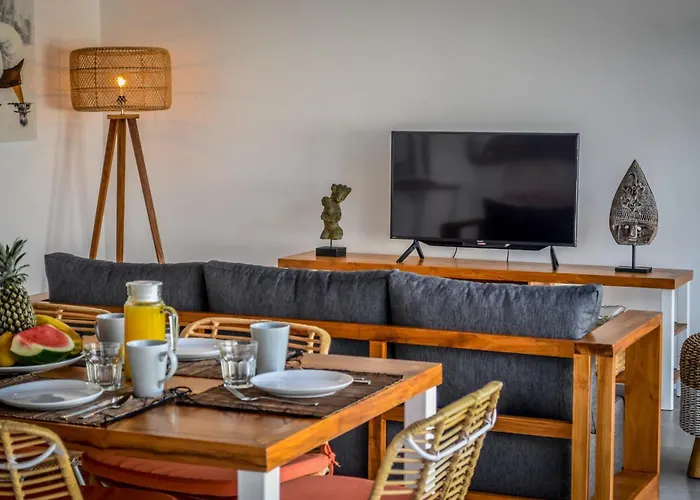 Mana Tea 2 Bedrooms & Pool