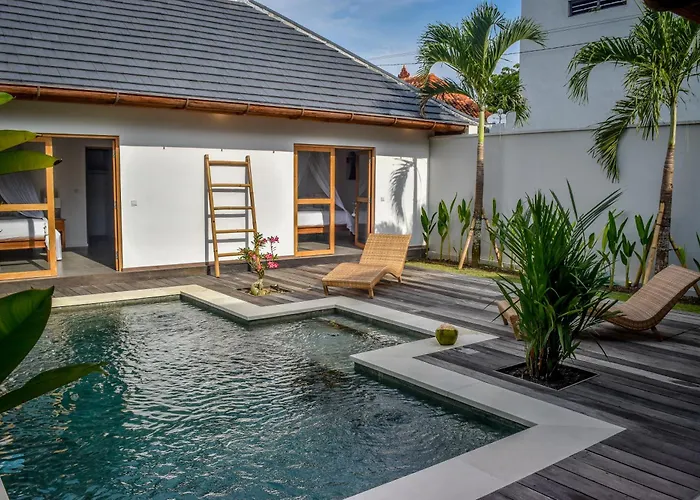 Villa Mana Tea 2 Bedrooms & Pool Seminyak